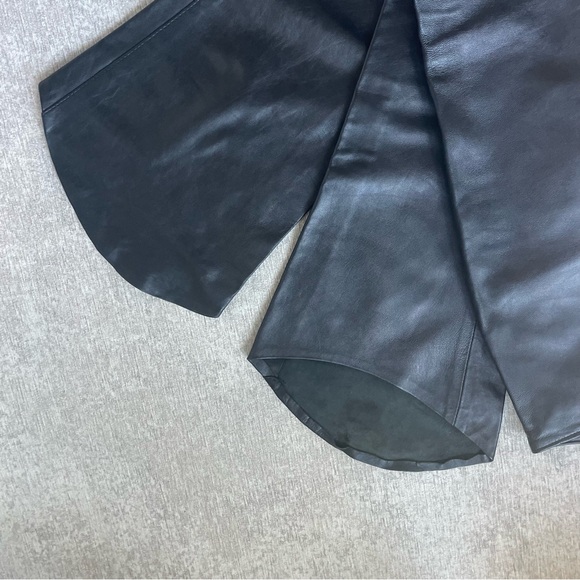 Beautiful Genuine Leather Pants - Picture 3 of 7